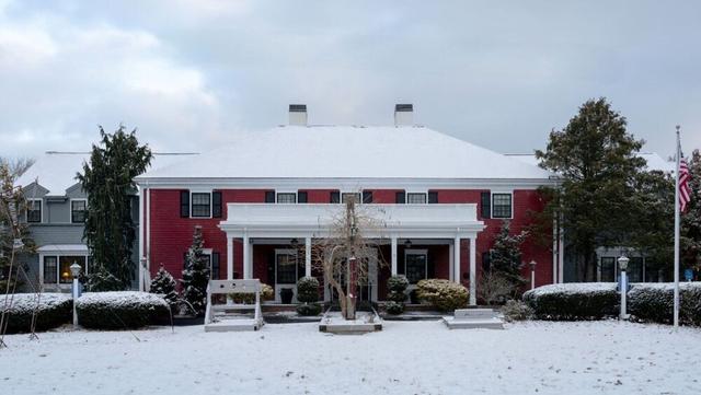 ذا دانل ويبستر إن آند سبا