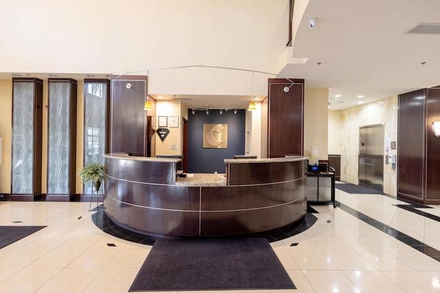 كمفرت سويتس تروي آي 75