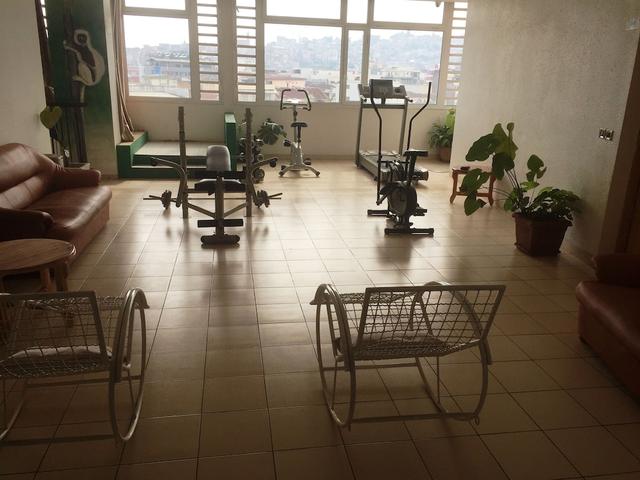 أوتل وايت بالاس