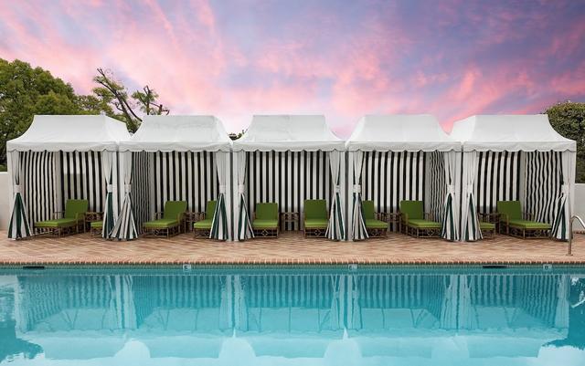 إن آت رانشو سانت افي