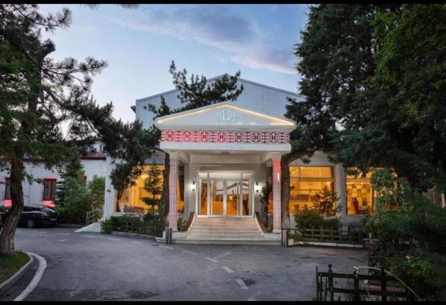 هارليك ترمال أوتيل ويلنيس آند سبا