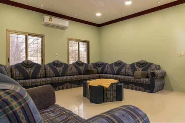 Elegant Istiraha with Pool | 2491
