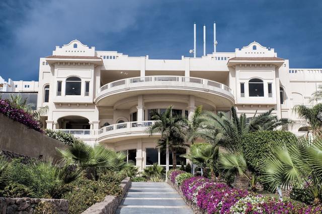 Continental Plaza Beach Resort