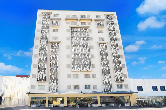 Palette Muscat Al Bayrahaa