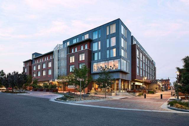 ذي إليزابيث هوتل، أوتوجراف كوليكشن