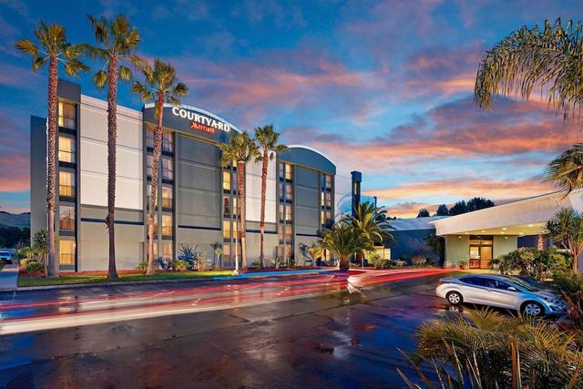 كورت يارد باي ماريوت فاليهو نابا فالي