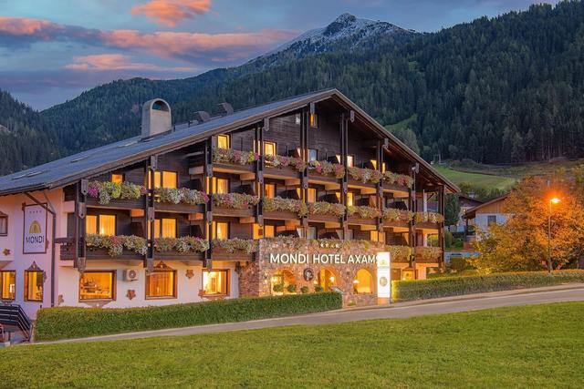 موندي هوتل أكسامز