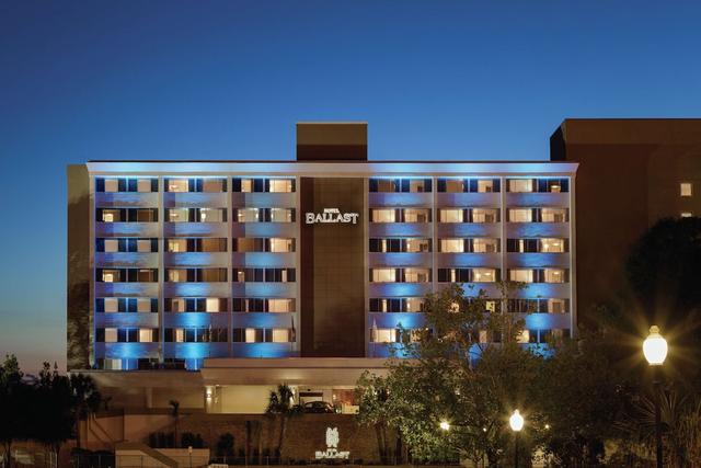 هوتل بالاست ويلينجتون، تابيستري كوليكشن باي هيلتون