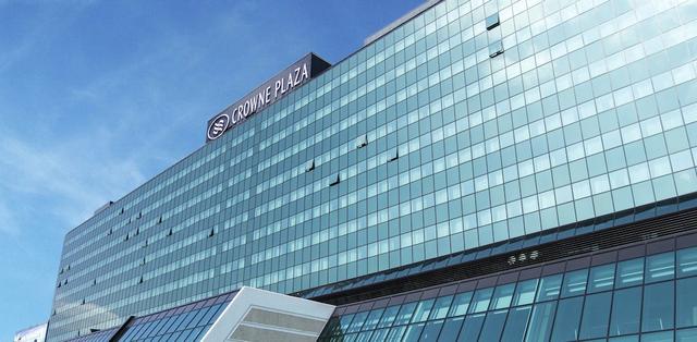 كراون بلازا بيلجراد باي آيتش جي