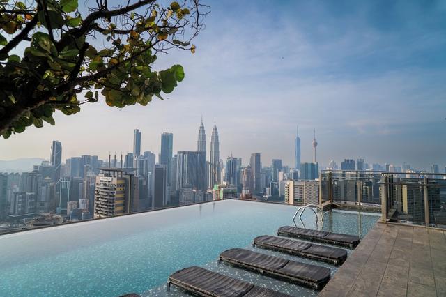 إكسبريشنس كٕل سباي مانا مانا