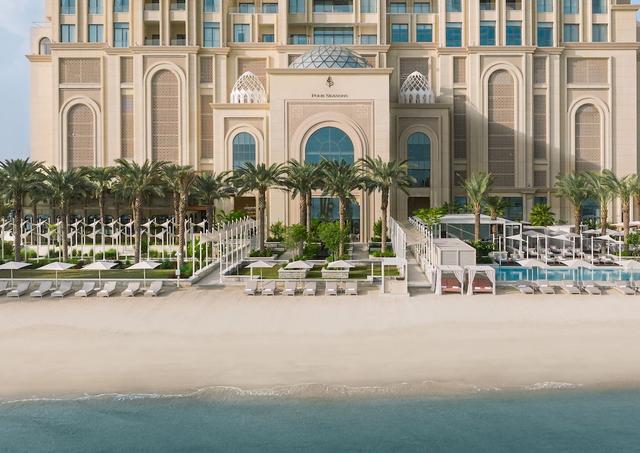 Four Seasons Resort And Residences At The Pearl - Qatar