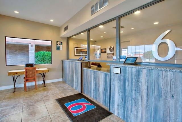 ستوديو 6 سويتس - ويلكواهيسز