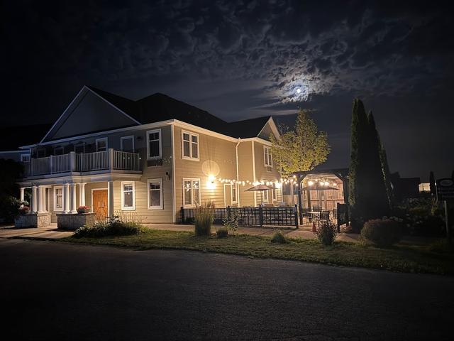 ستون ويلو إن