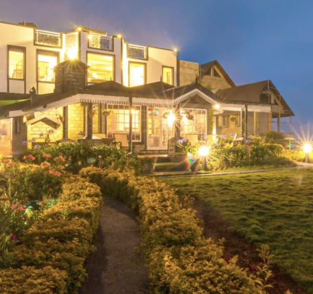 ذا فوريست آند ليك باي شوفيلدشاير