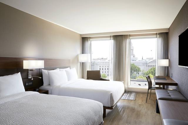 إيه سي هوتل باي ماريوت ماديسون داون تاون