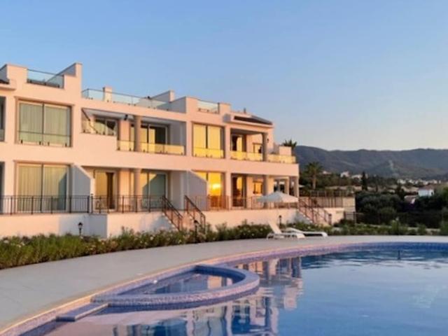 تاستيفول أبارتمنت ويذ إيماكوليت سي فيو