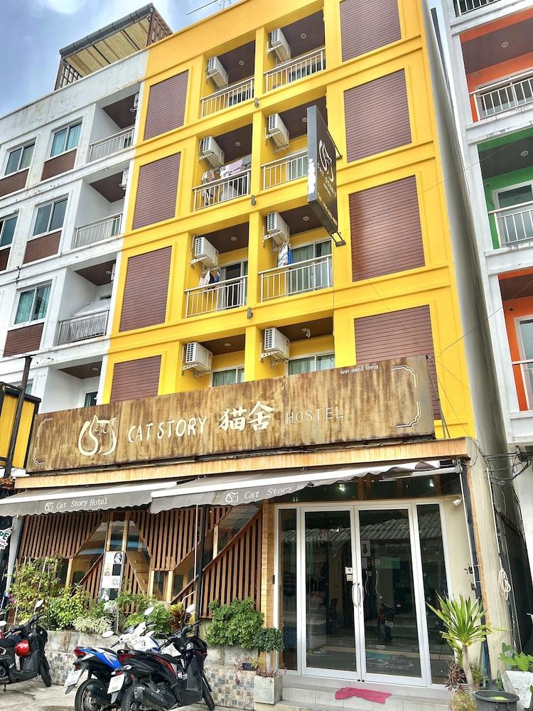 Cat Story Hotel