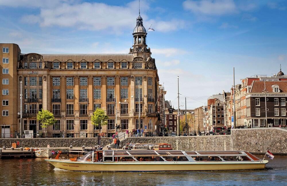 art'otel Amsterdam powered by Radisson Hotels