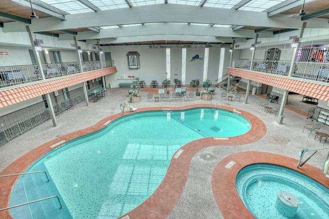 كواليتي إن آند سويتس جرين باي داون تاون