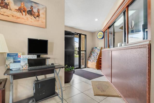 دايز إن باي ويندام فورت واين