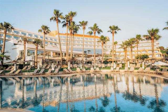 سانت جورج بيتش هوتل آند سبا ريزورت