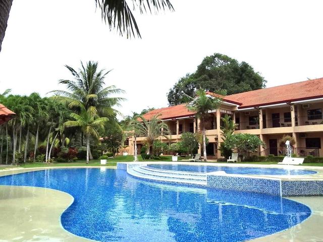 سييرا ريزورت بويرد باي كوكوتل