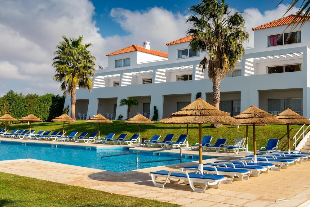 أبارتامينتوس توريستيكوس باتيو فيليدج