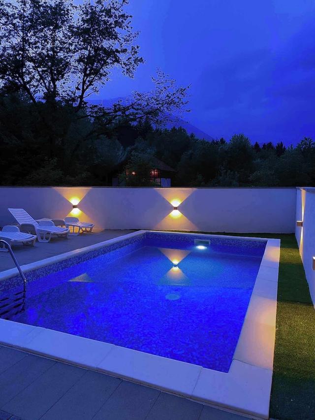 فيلا سارا فوجاك