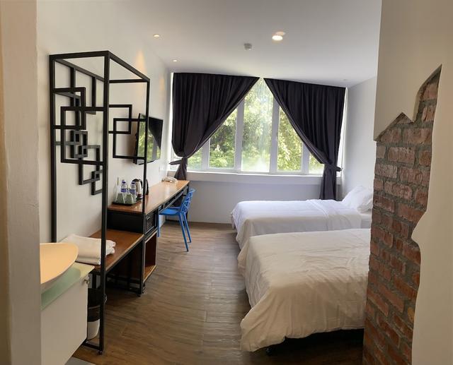 سوبر 8 هوتل ألور سيتار