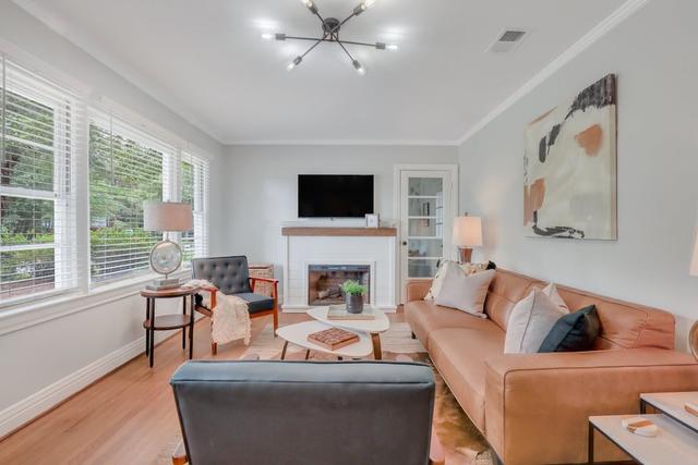 ميد سينتري بونجالو - بلو مايل كلوس تو جوسو