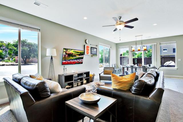 إنترادا آت مواب تاون هومز