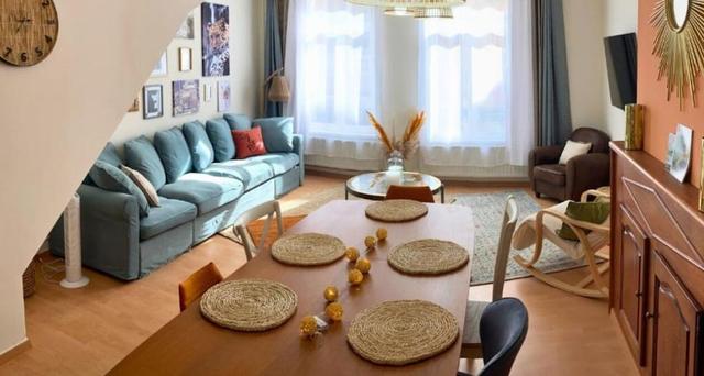 أبارت مومنت أون جروب - لو بوهيميان شيك