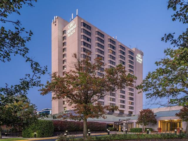 Crowne Plaza College Park - Washington DC by IHG