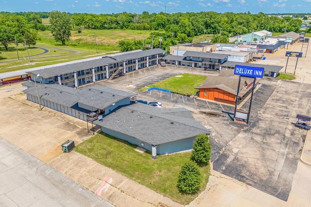 ديلاكس إن آند سويتس باي أو واي ٔيامي أوك