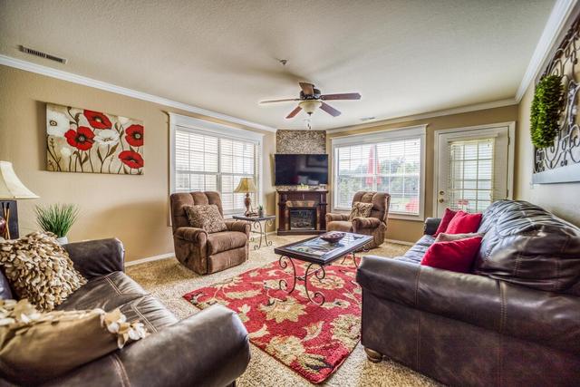 ليتل هاوس أون ذا فيرواي