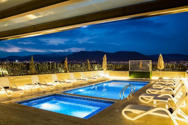 فيستا إن باتشوكا جران باتيو