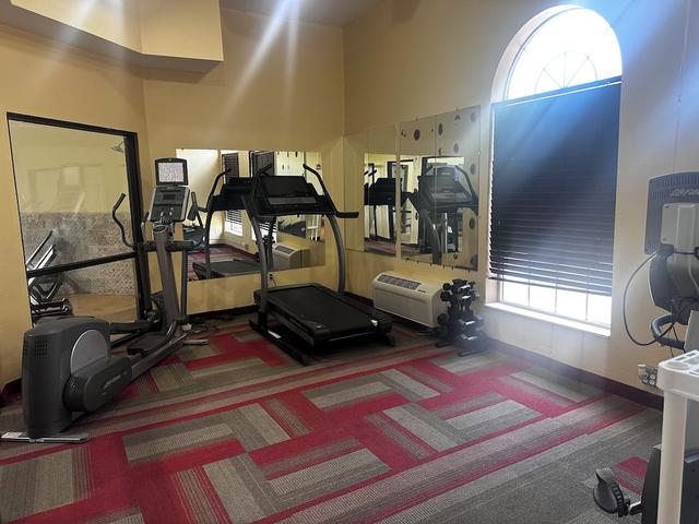 رمادا باي ويندام غلينديل هايتس/لومبارد