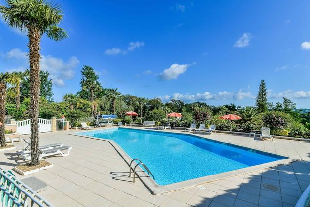 هوتل أوه تاوزينز