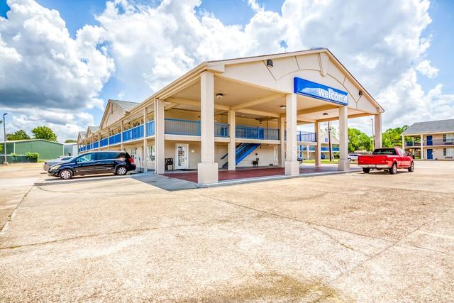 أو واي أو هوتل باتون روج إيست آي-12 لويسيانا