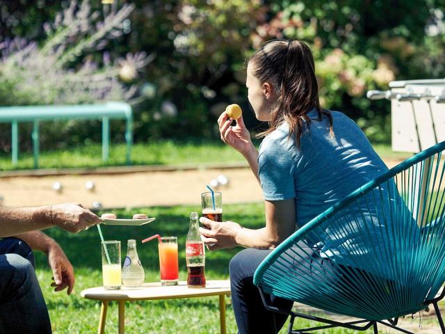 ميركيور ليون كاربونيريز