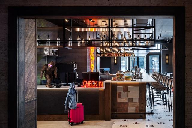 موكسي سبرينجفيلد داون تاون