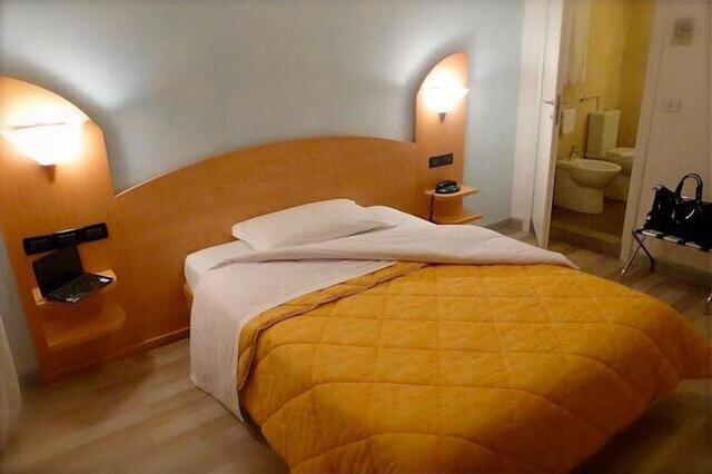 هوتل ميريلا آند ريستورانت دون باكو