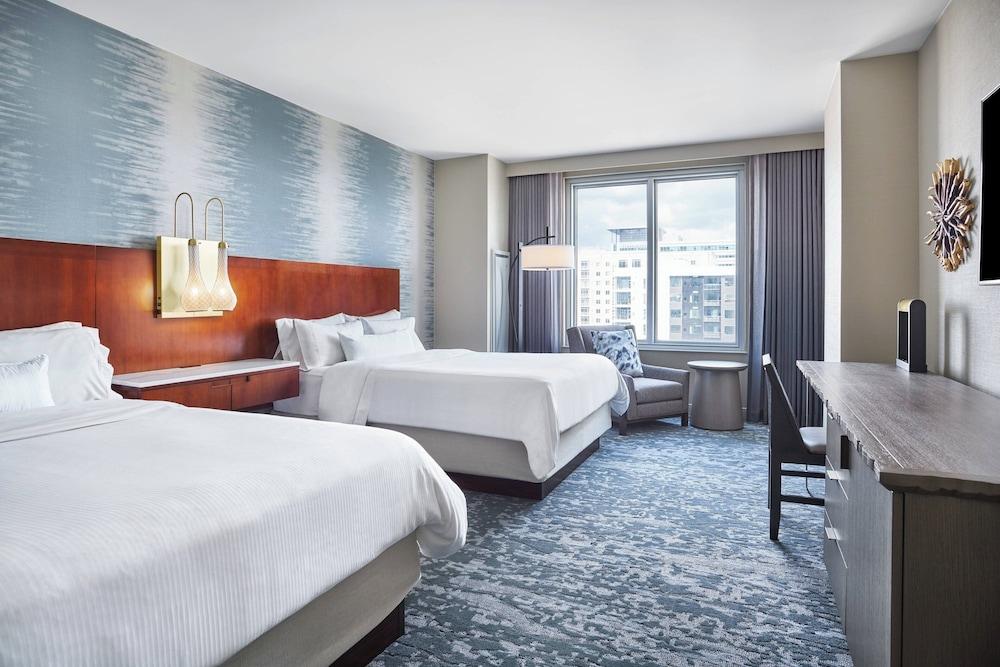 ذا ويستن فيرجينيا بيتش تاون سنتر