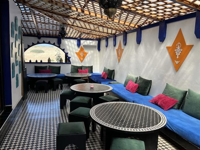 رياض دار نعيمة، إمسوان