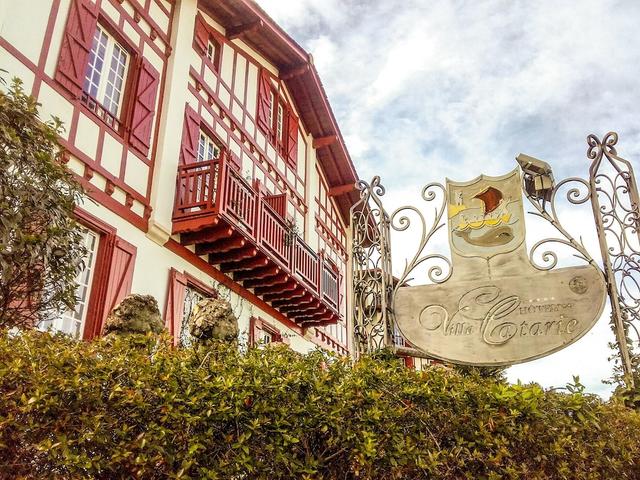 فيلا كاتاري