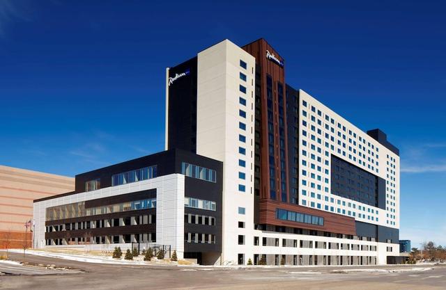 راديسون بلو مول أوف أميركا