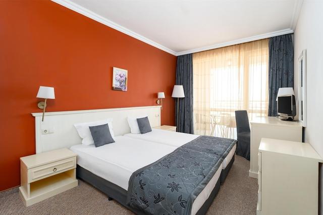 هوتل فيستا بوموري ريزورت