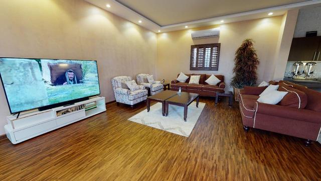 Comfy Chalet with Comfortable and Simple Furniture | 905