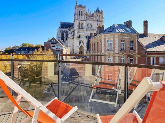 ميركيور أمينز كاثيدرال