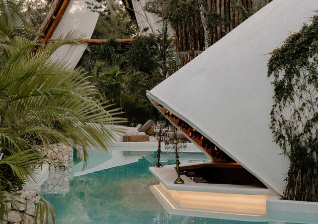 هوتل ميلام، ميتشيلين كي وينر